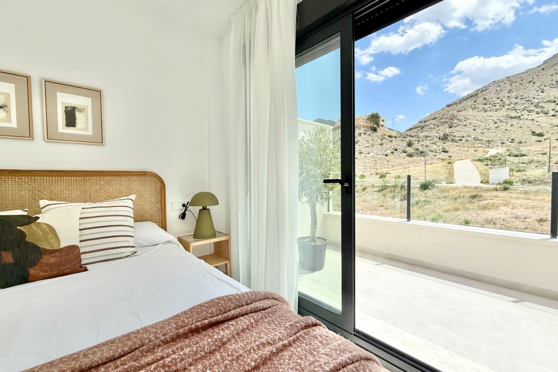 Obra nueva - high-bungalow -
Cox