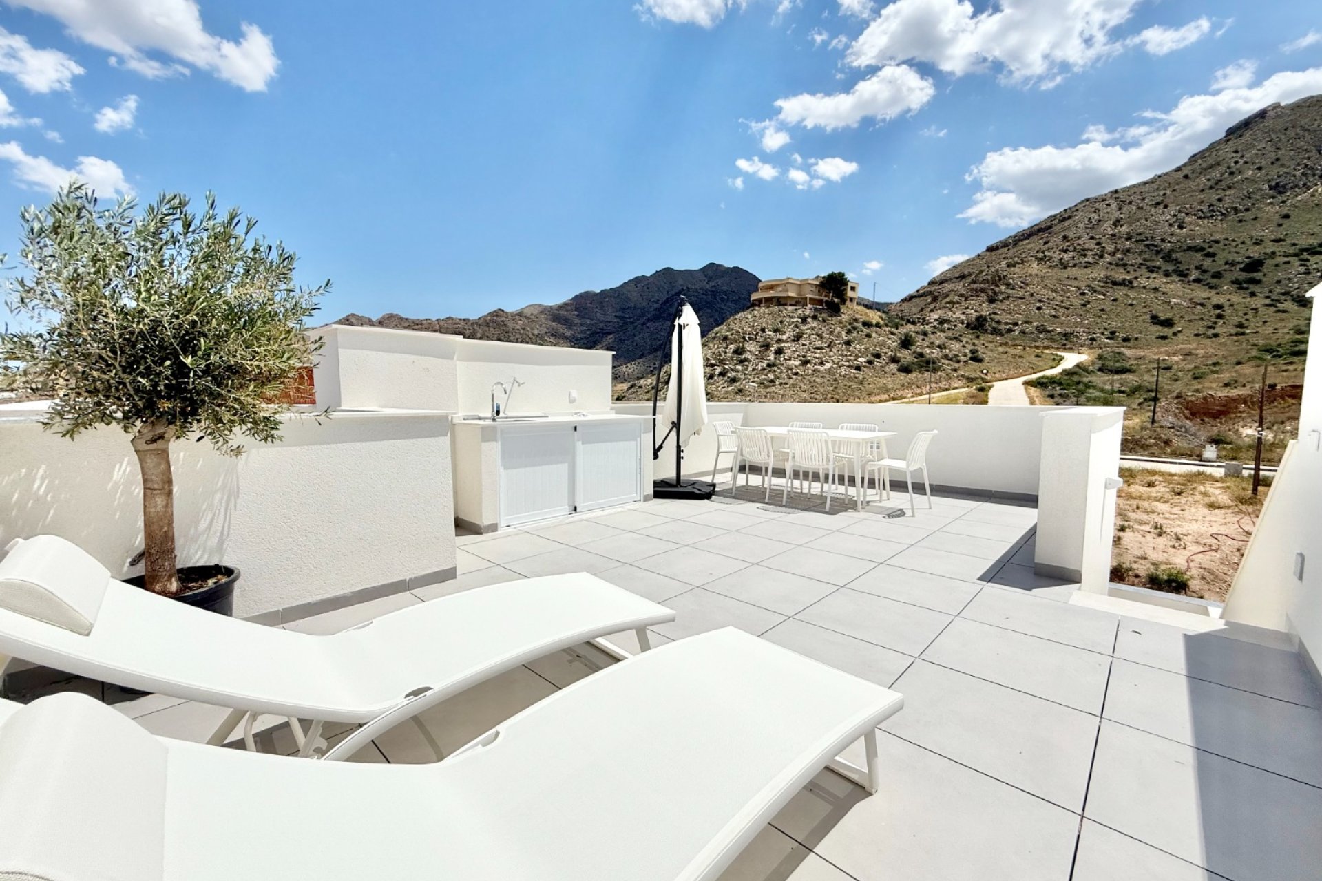 Obra nueva - high-bungalow -
Cox