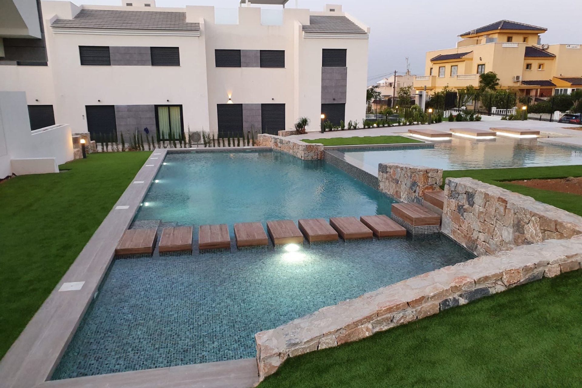 Obra nueva - high-bungalow -
Torrevieja