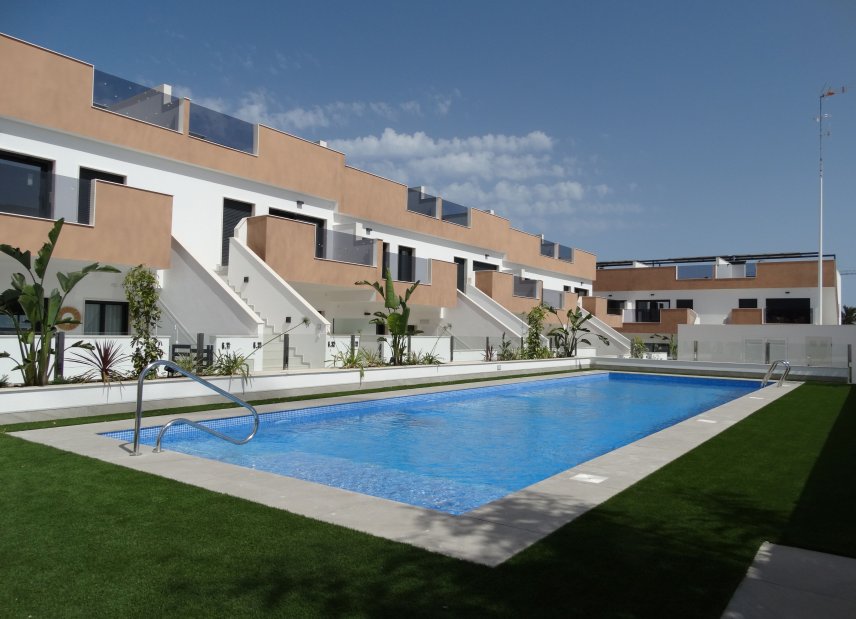 Obra nueva - low-bungalow -
Pilar de la Horadada