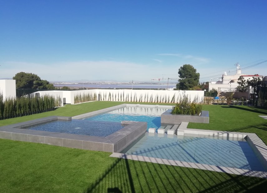 Obra nueva - low-bungalow -
Torrevieja