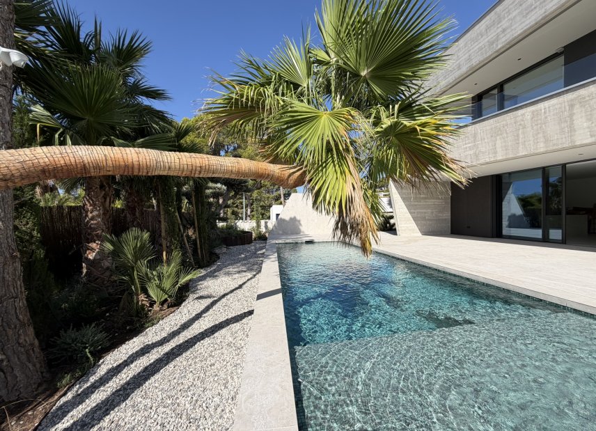 Obra nueva - Villa -
Altea