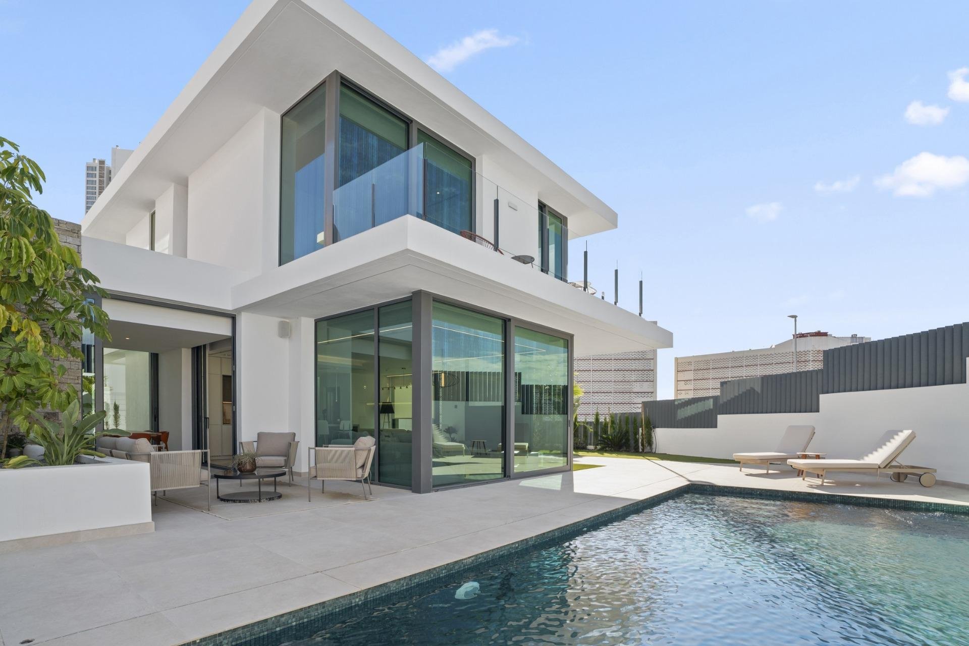 Obra nueva - Villa -
Benidorm