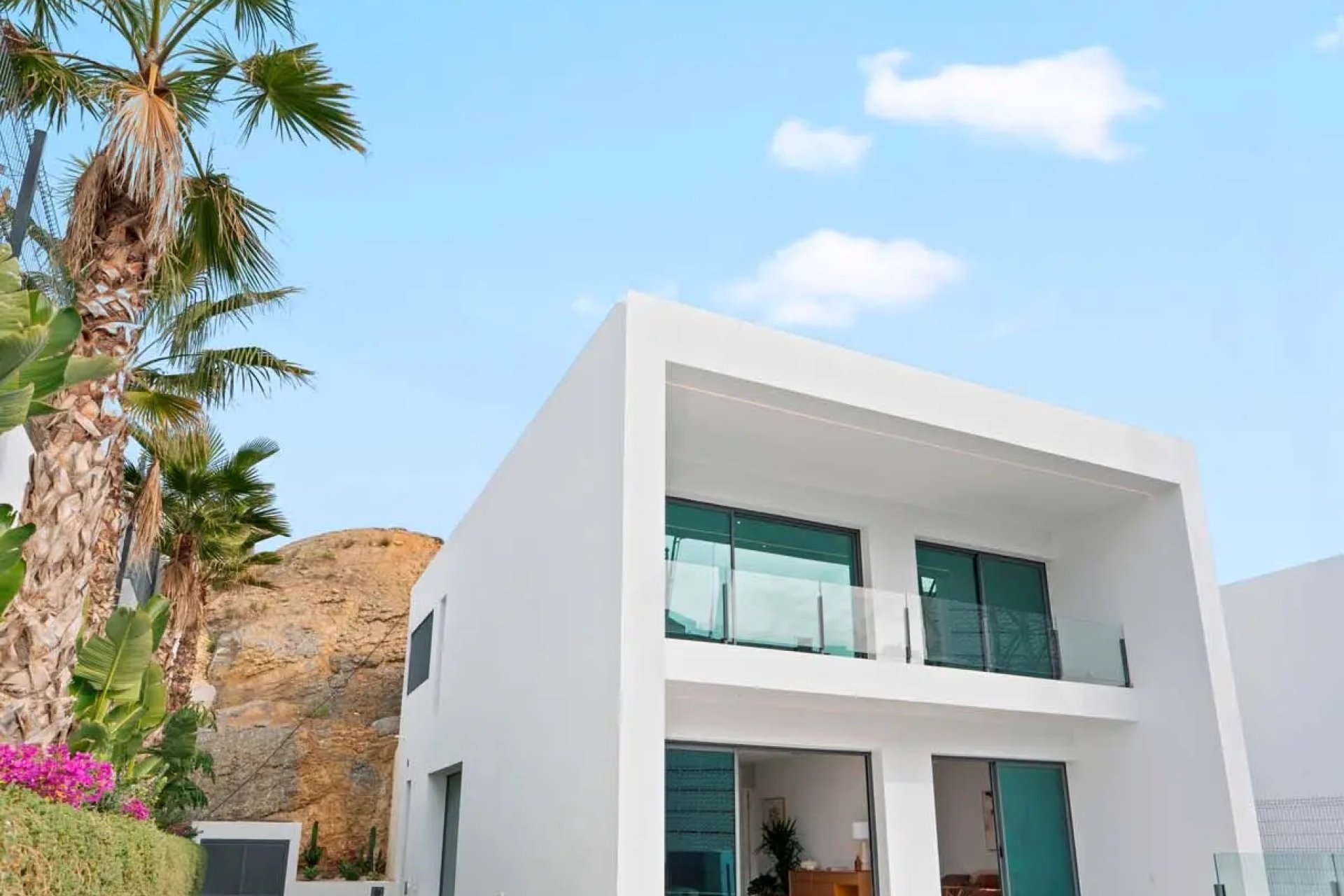 Obra nueva - Villa -
Benidorm