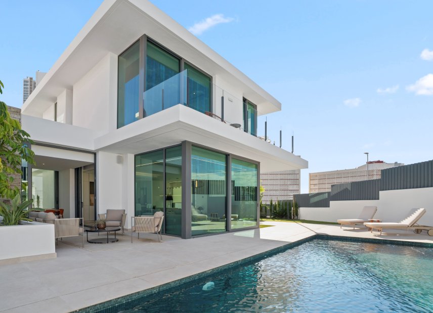 Obra nueva - Villa -
Benidorm