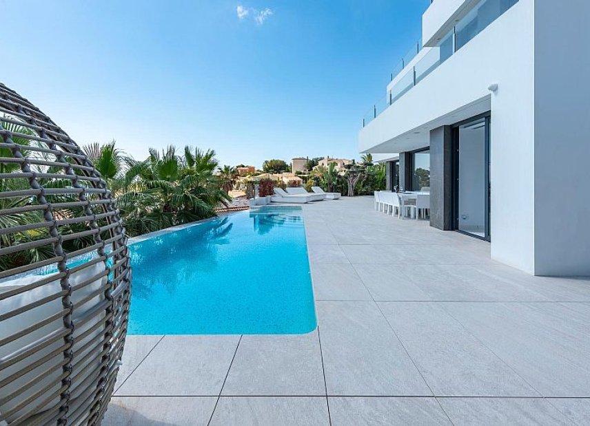 Obra nueva - Villa -
Calpe
