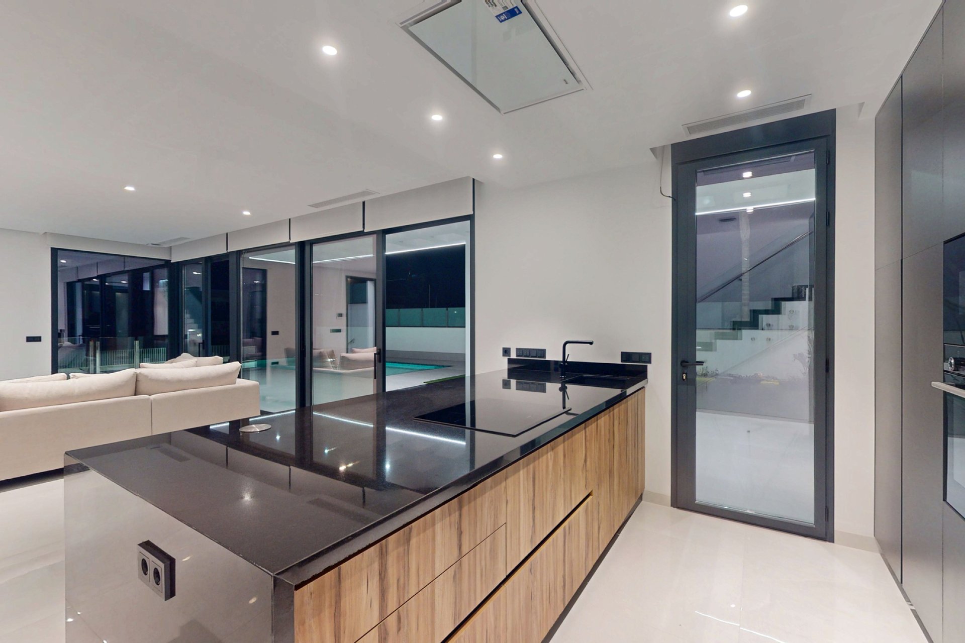 Obra nueva - Villa -
Finestrat