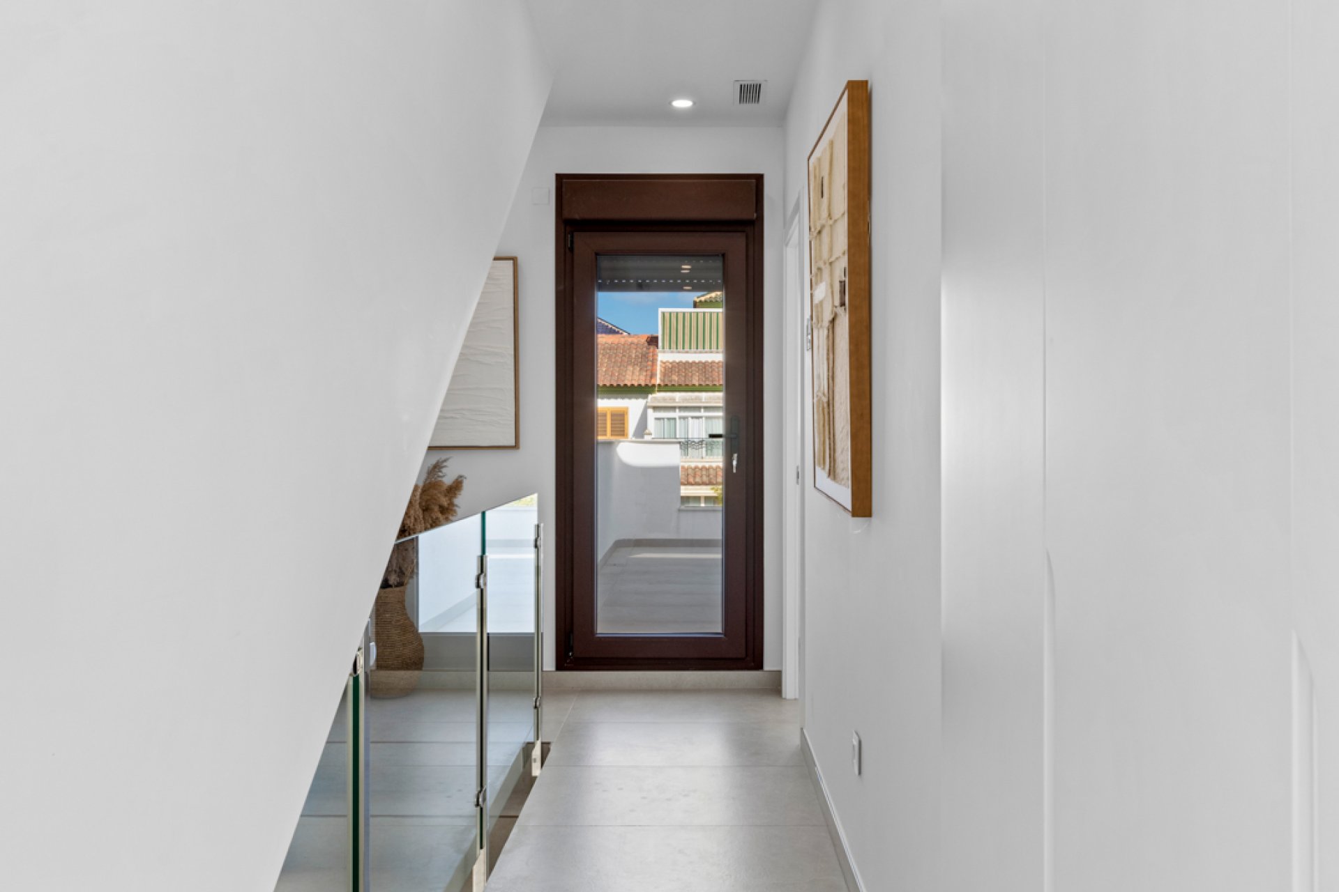 Obra nueva - Villa -
Mil Palmeras