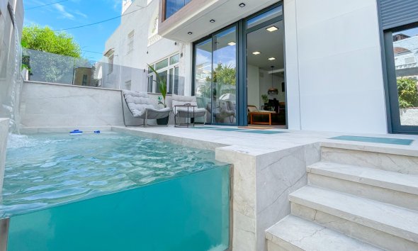 Rækkehus - Gensalg - Torrevieja -
                Nueva Torrevieja - Aguas Nuevas
