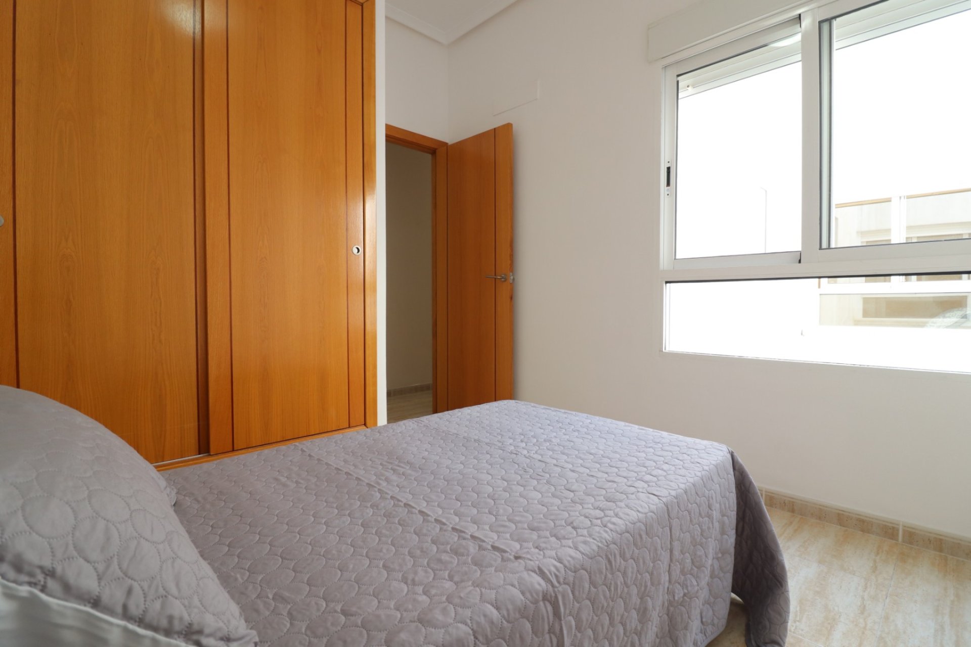 Resale - apartment -
Almoradí - Almoradi - Town