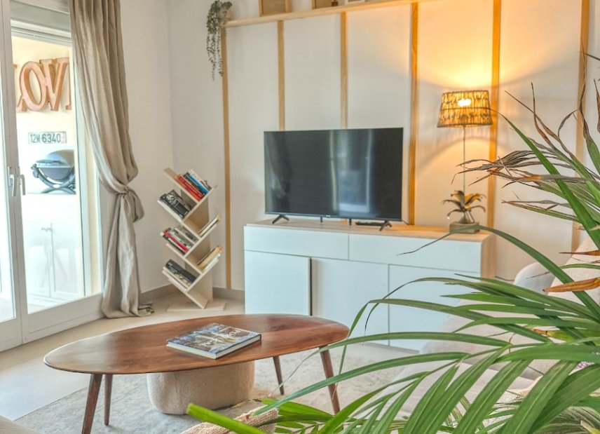 Resale - apartment -
Benahavis - La Quinta