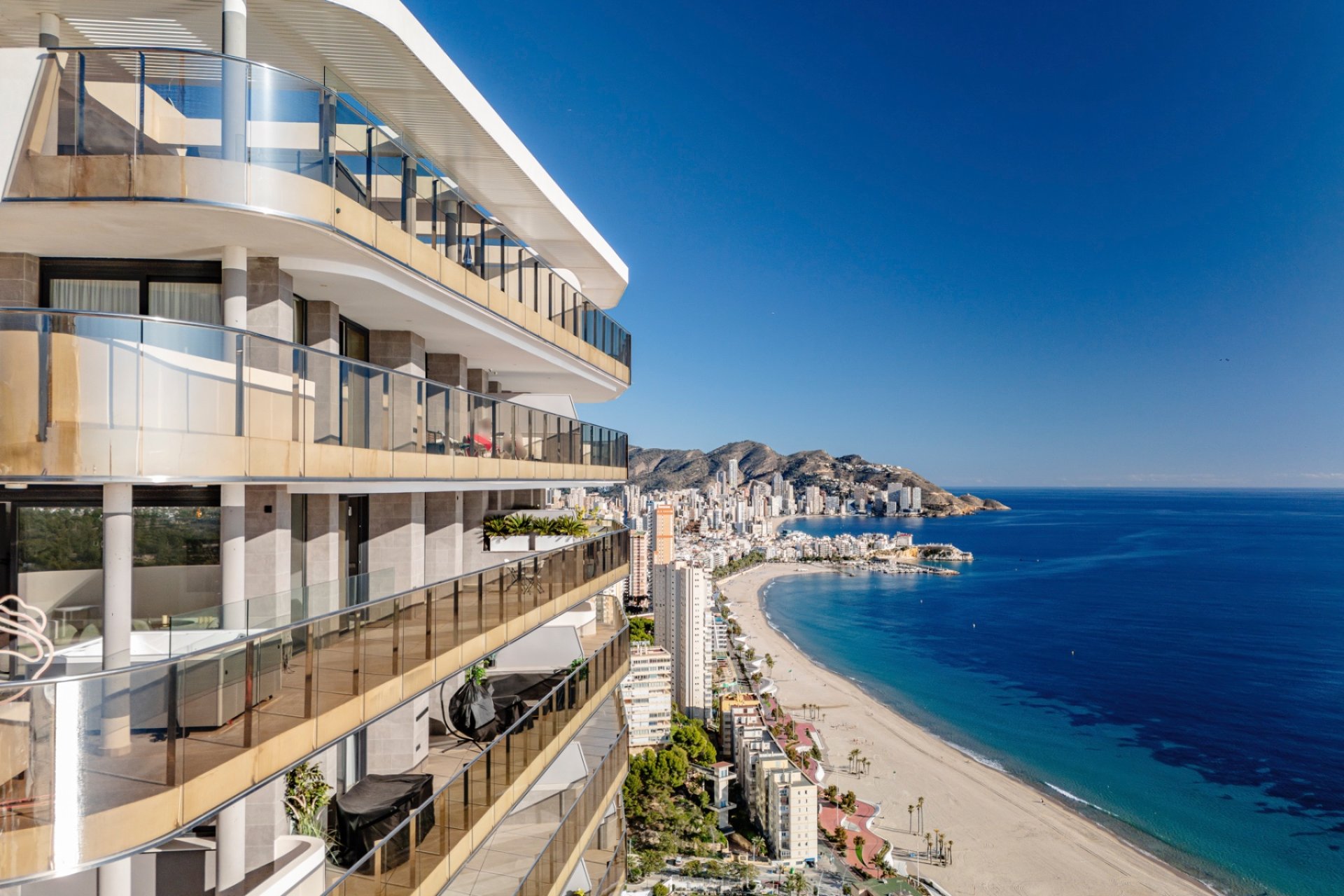Resale - apartment -
Benidorm