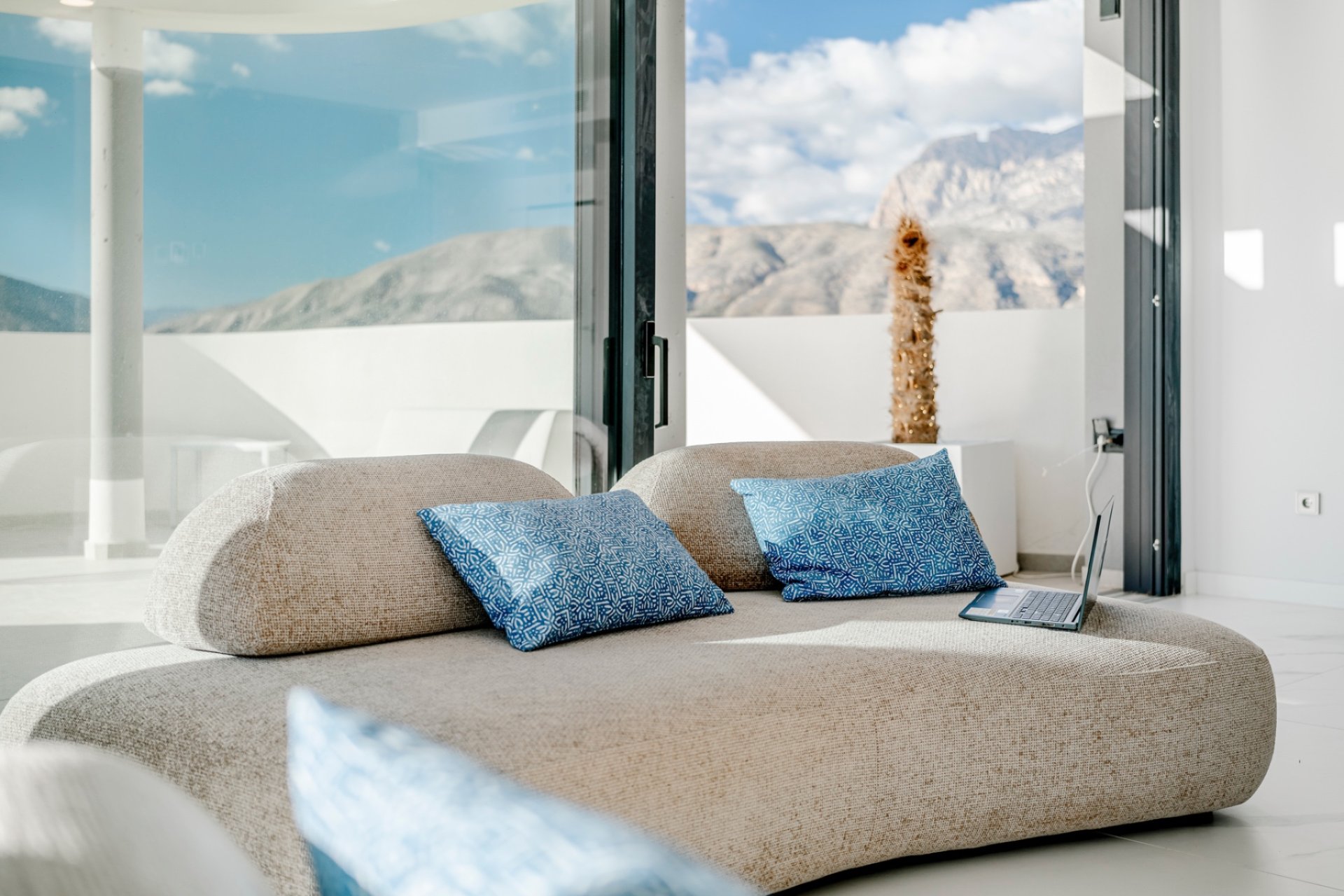 Resale - apartment -
Benidorm