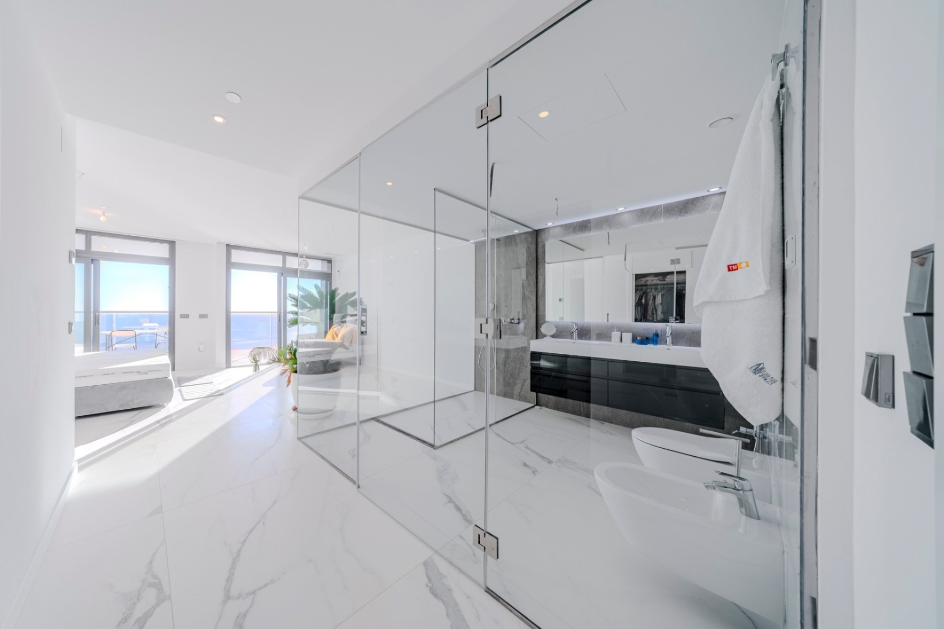 Resale - apartment -
Benidorm