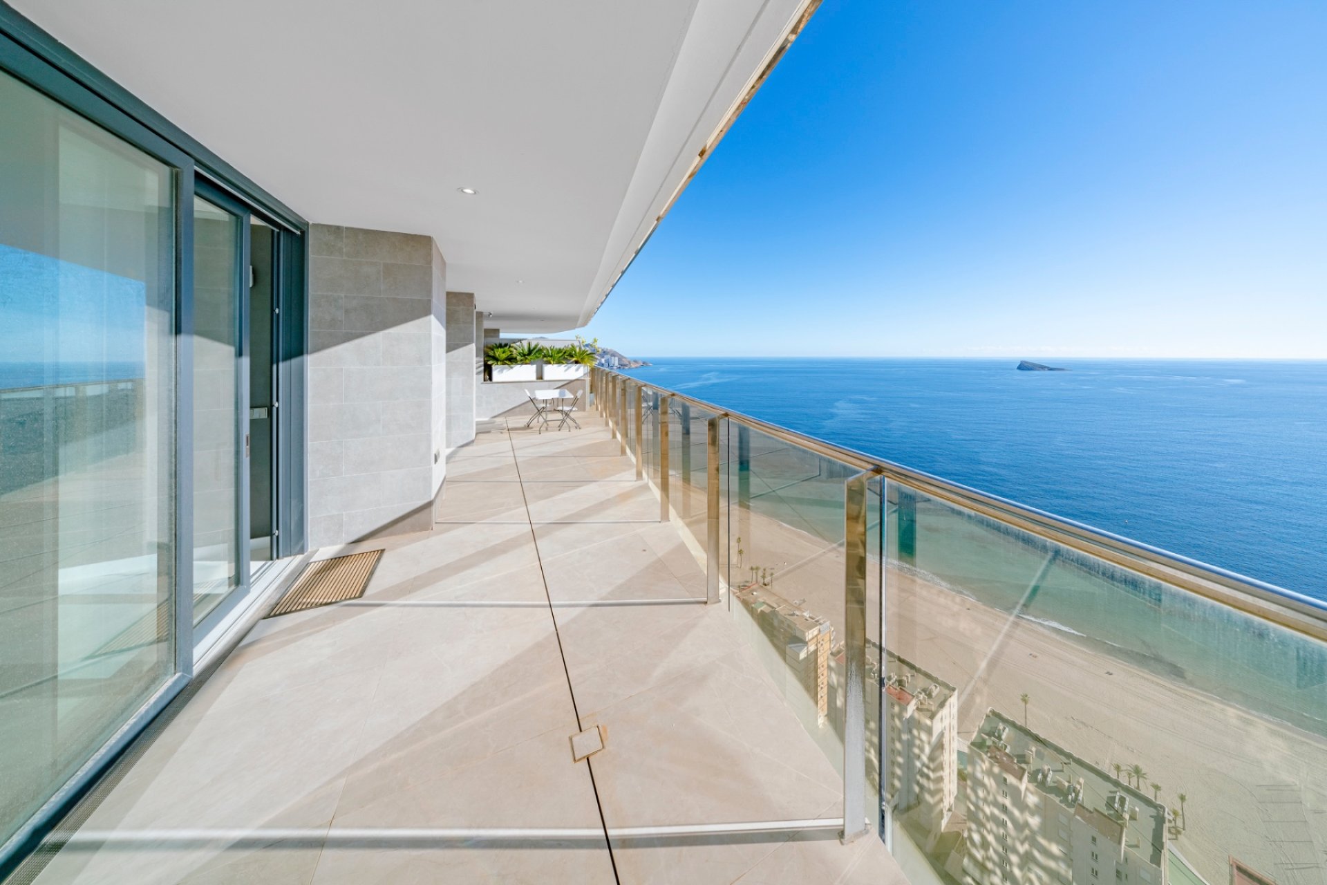Resale - apartment -
Benidorm