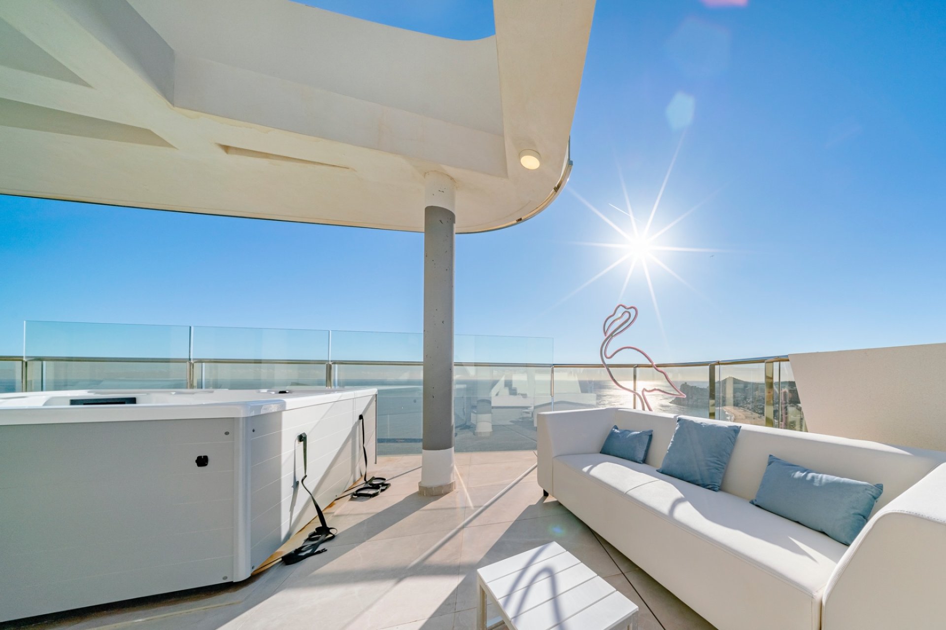 Resale - apartment -
Benidorm