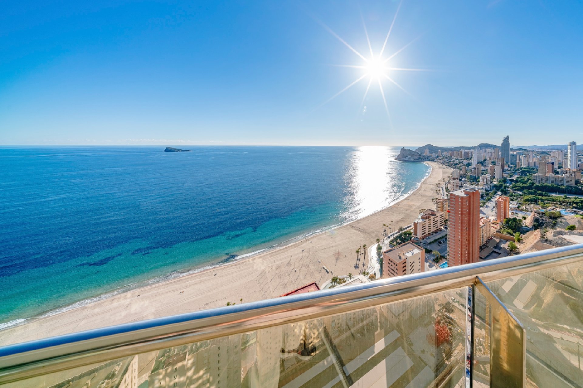 Resale - apartment -
Benidorm