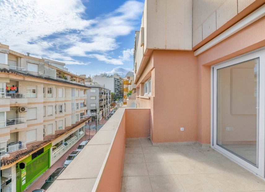 Resale - apartment -
Calpe - Centro