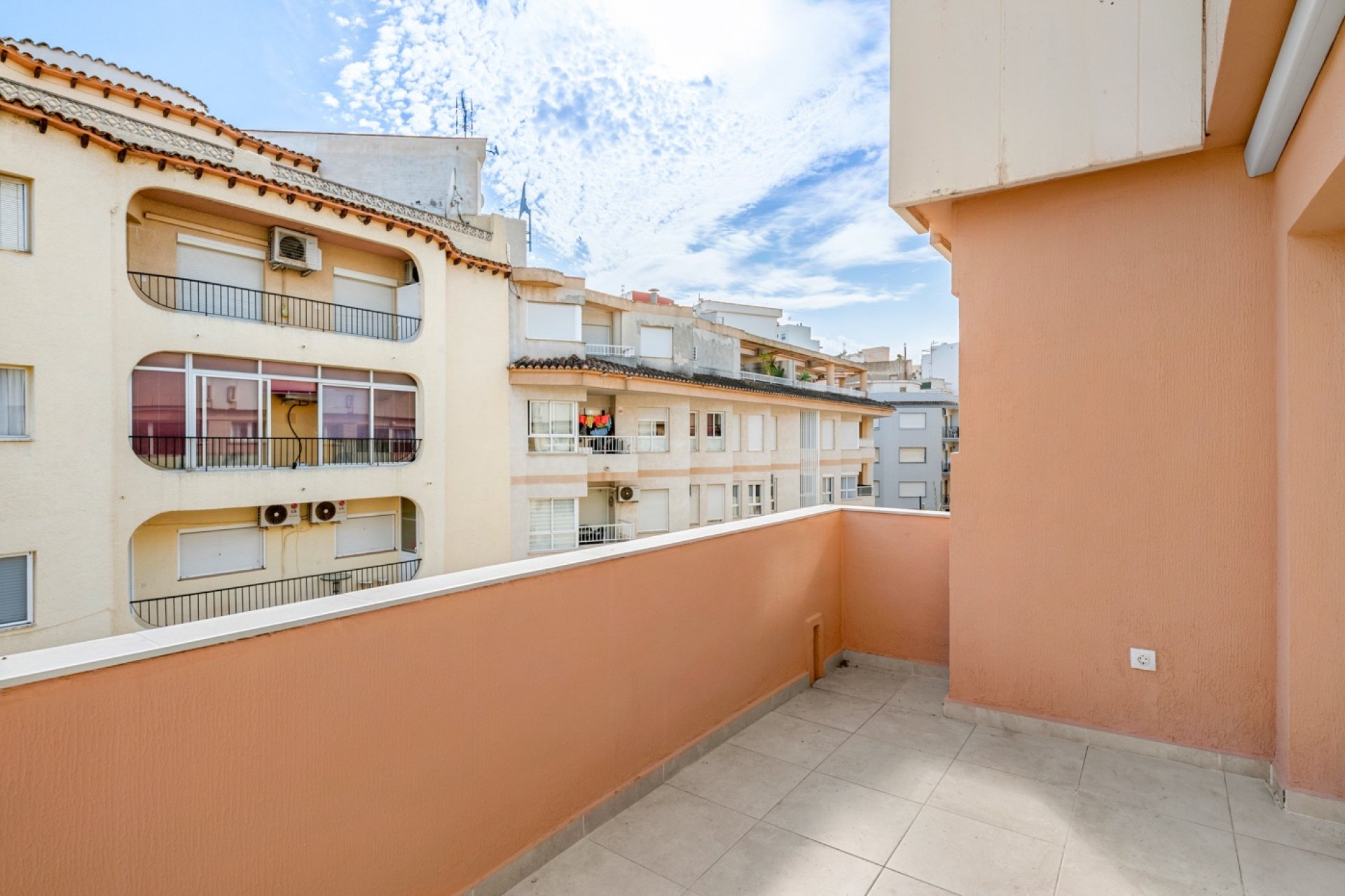 Resale - apartment -
Calpe - Centro