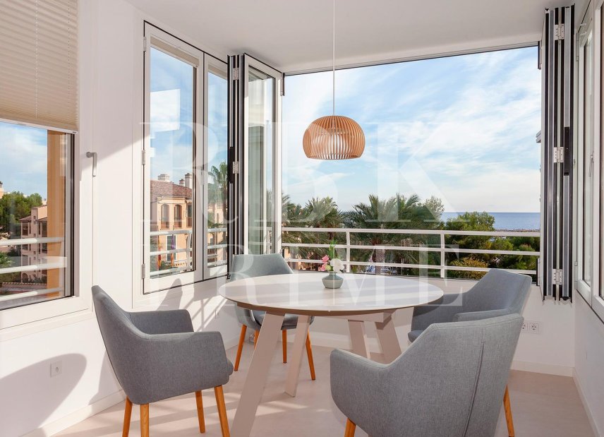 Resale - apartment -
Calvià - Puerto Portals