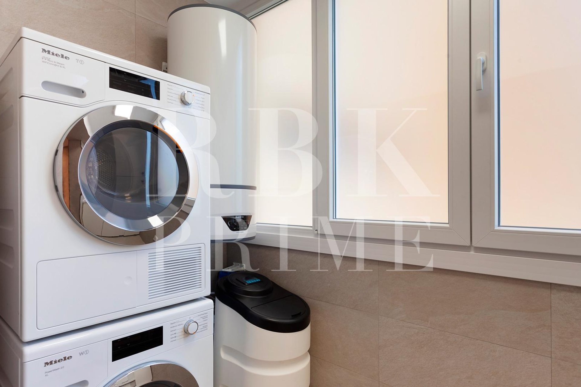 Resale - apartment -
Calvià - Puerto Portals