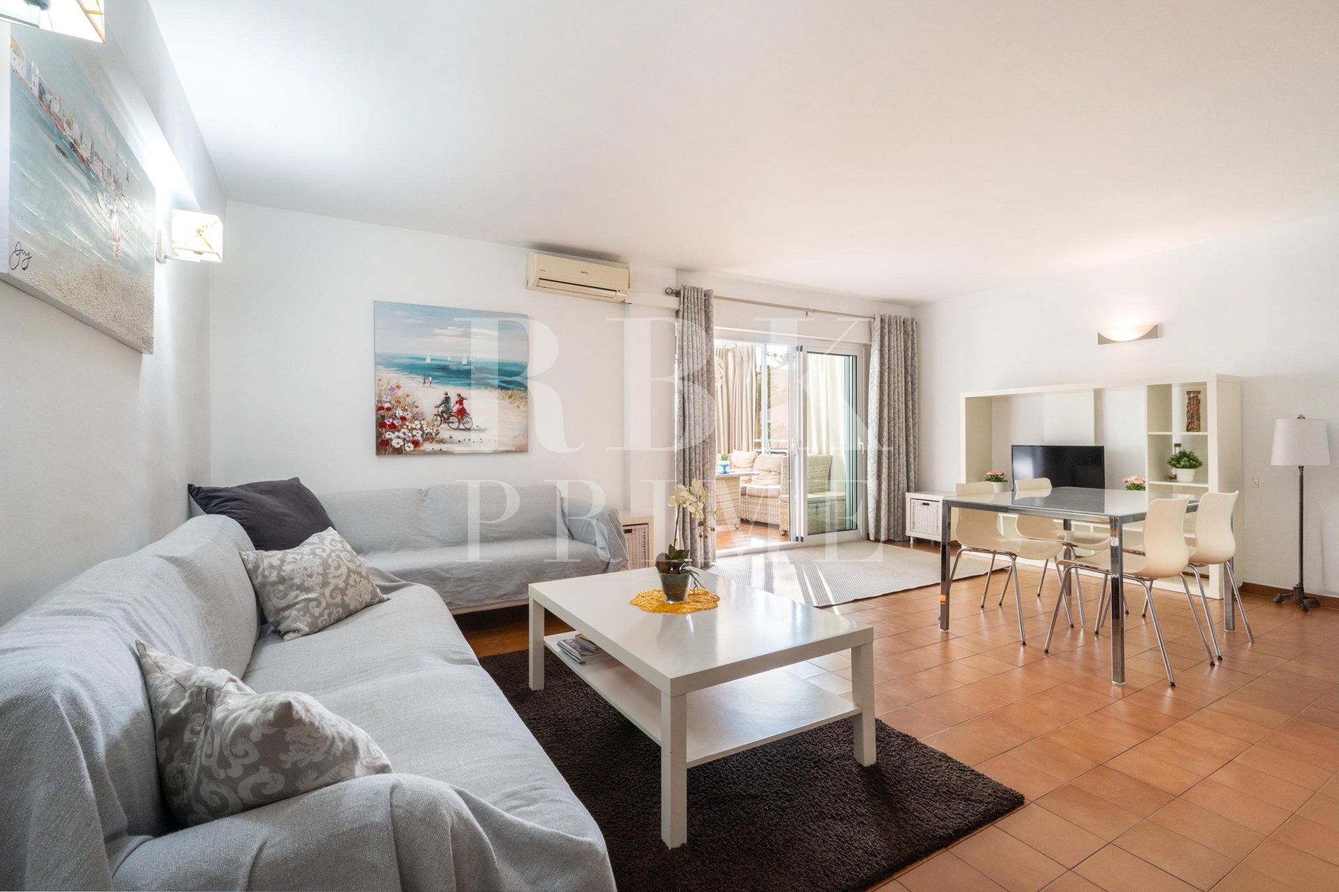 Resale - apartment -
Calvià - Puerto Portals