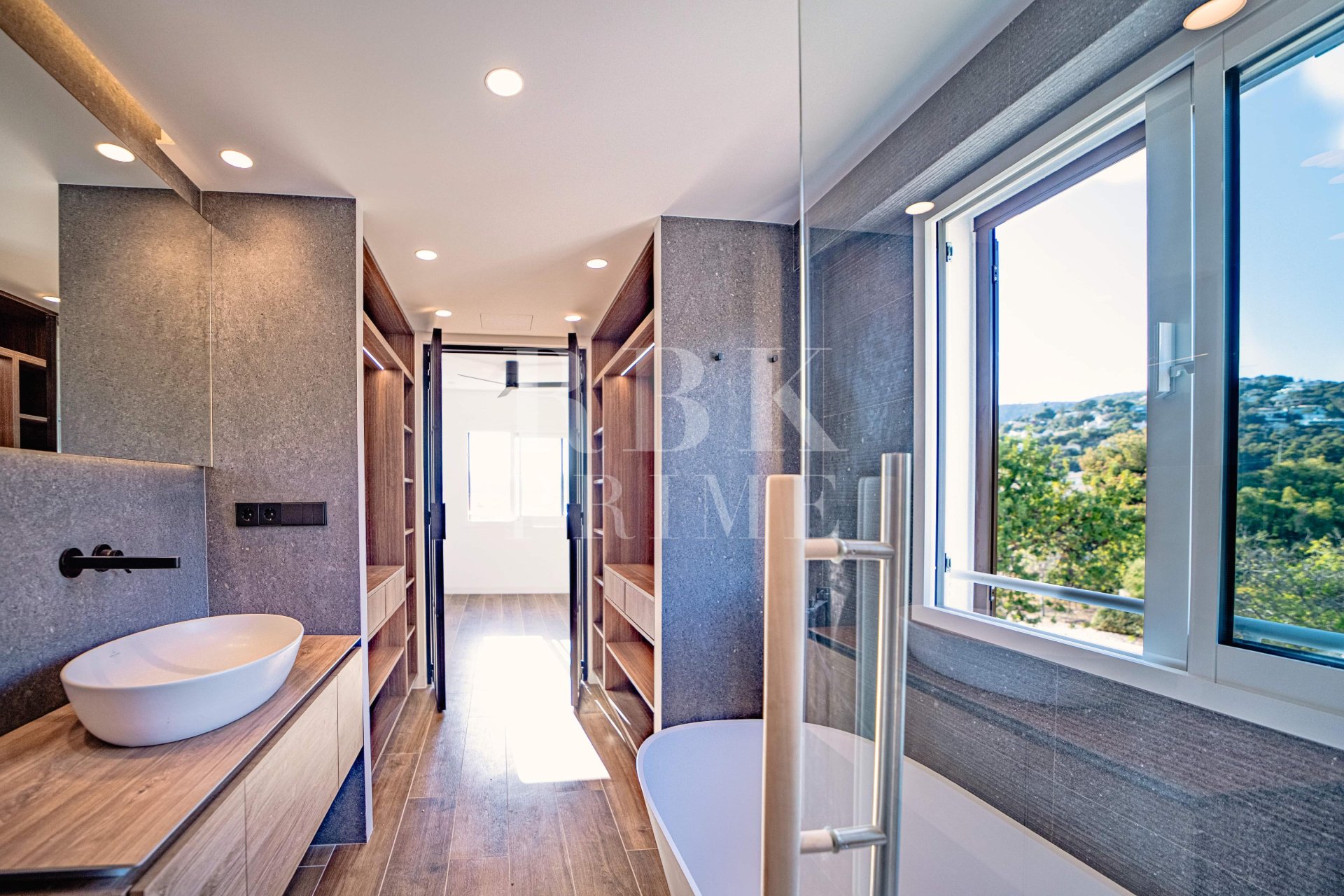 Resale - apartment -
Calvià - Puerto Portals