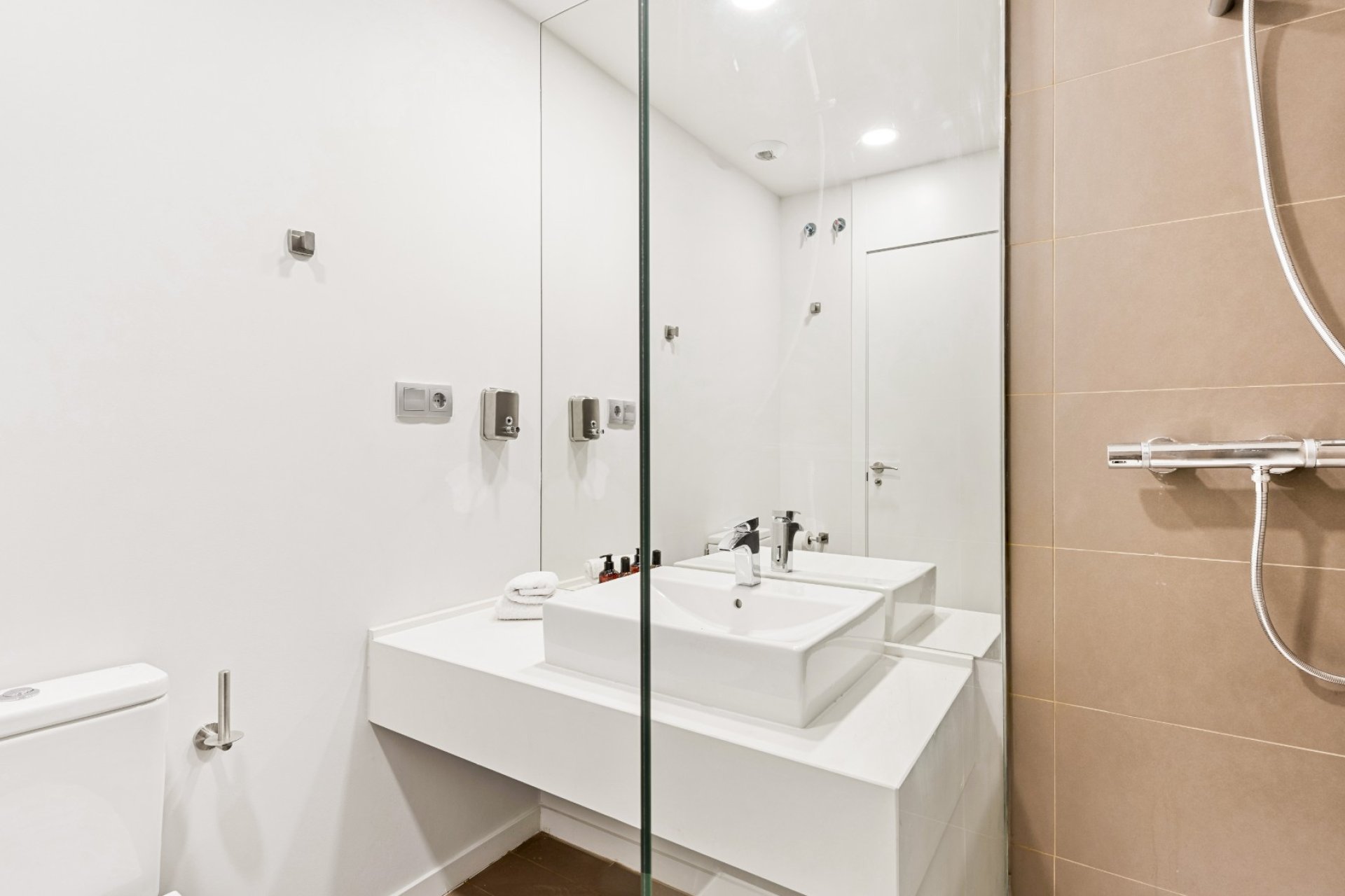 Resale - apartment -
Estepona - Cancelada