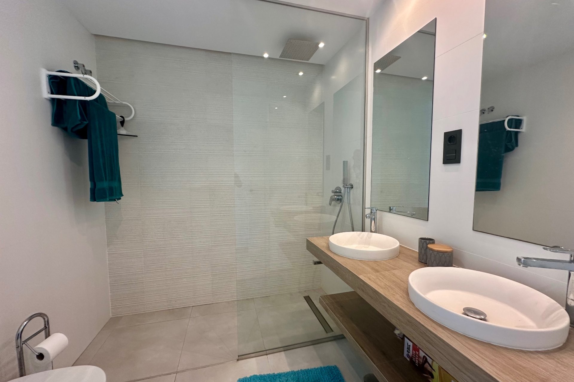 Resale - apartment -
Guardamar del Segura - El Raso