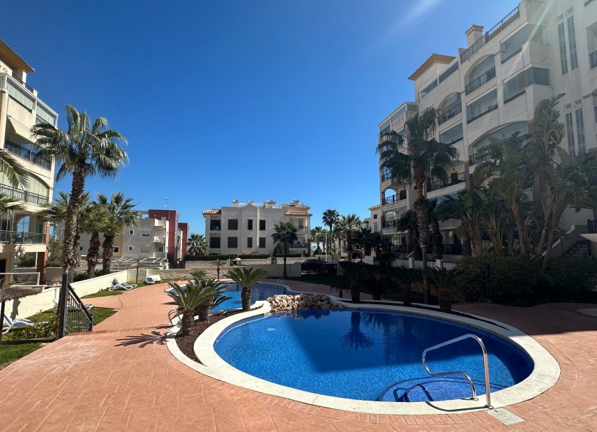 Resale - apartment -
Guardamar del Segura - Marjal Beach