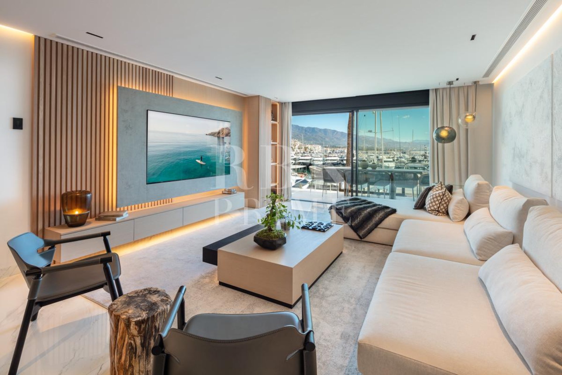 Resale - apartment -
Malaga - Nueva Andalucía