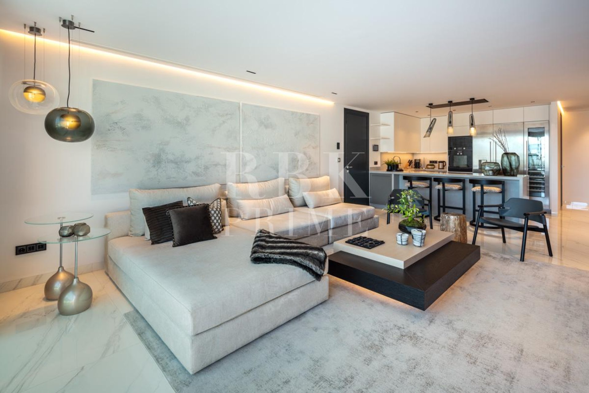 Resale - apartment -
Malaga - Nueva Andalucía