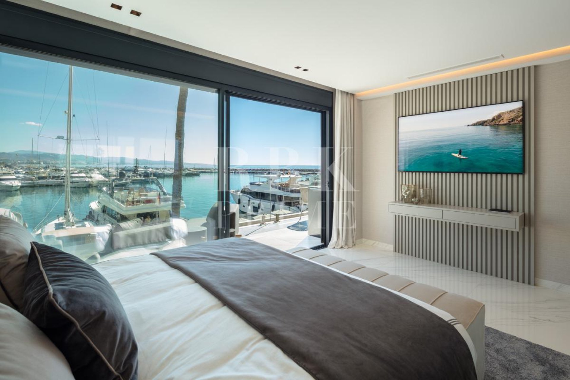 Resale - apartment -
Malaga - Nueva Andalucía