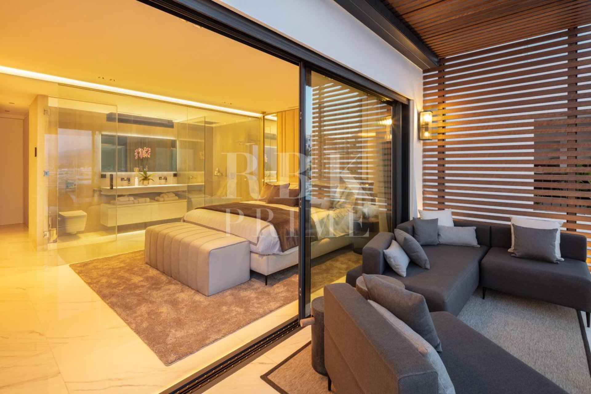 Resale - apartment -
Malaga - Nueva Andalucía