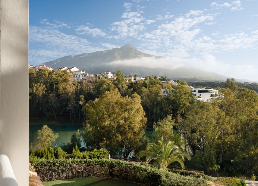 Resale - apartment -
Marbella - Nueva Andalucía