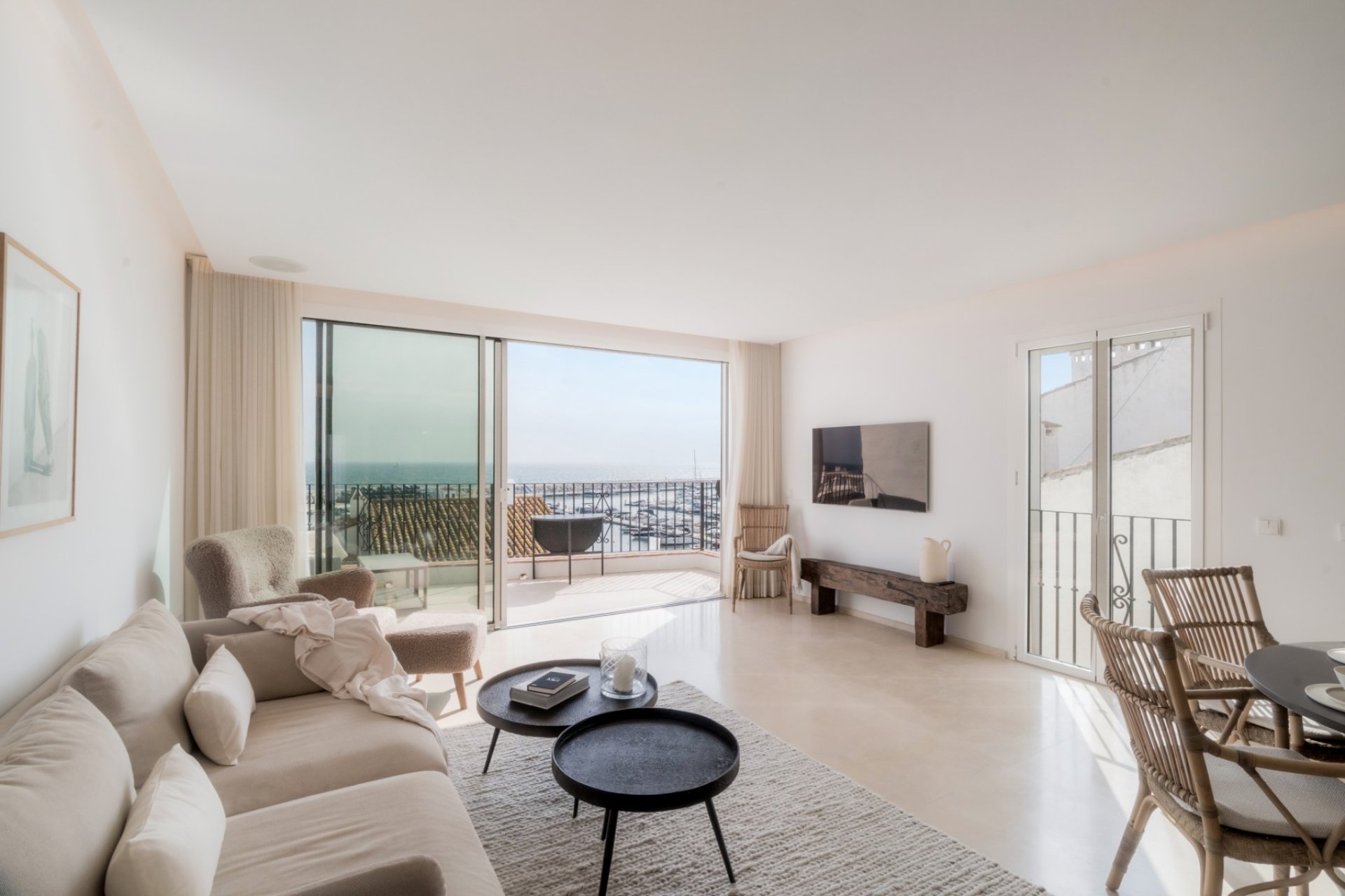 Resale - apartment -
Marbella - Puerto Banús