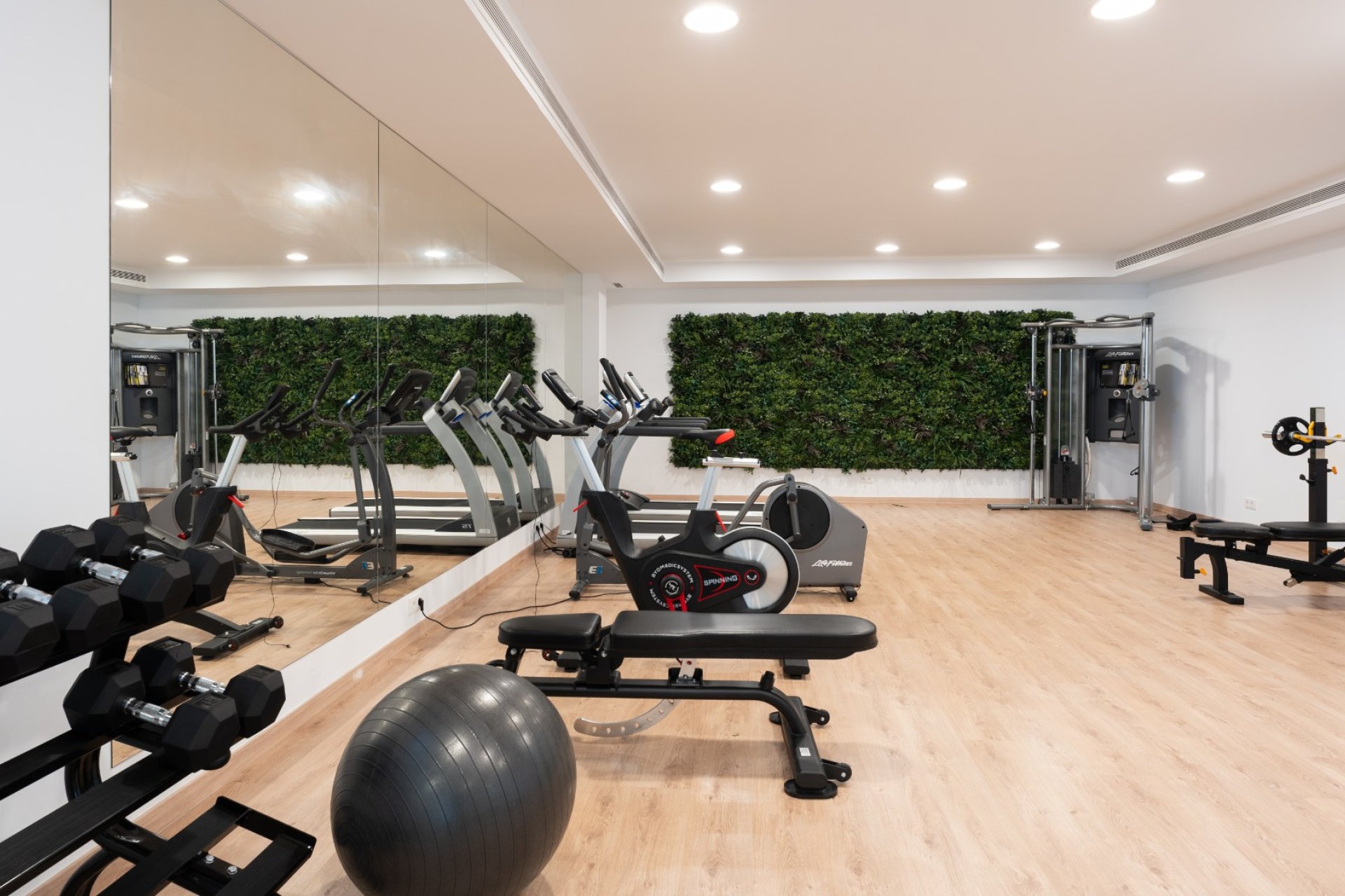 Resale - apartment -
Marbella