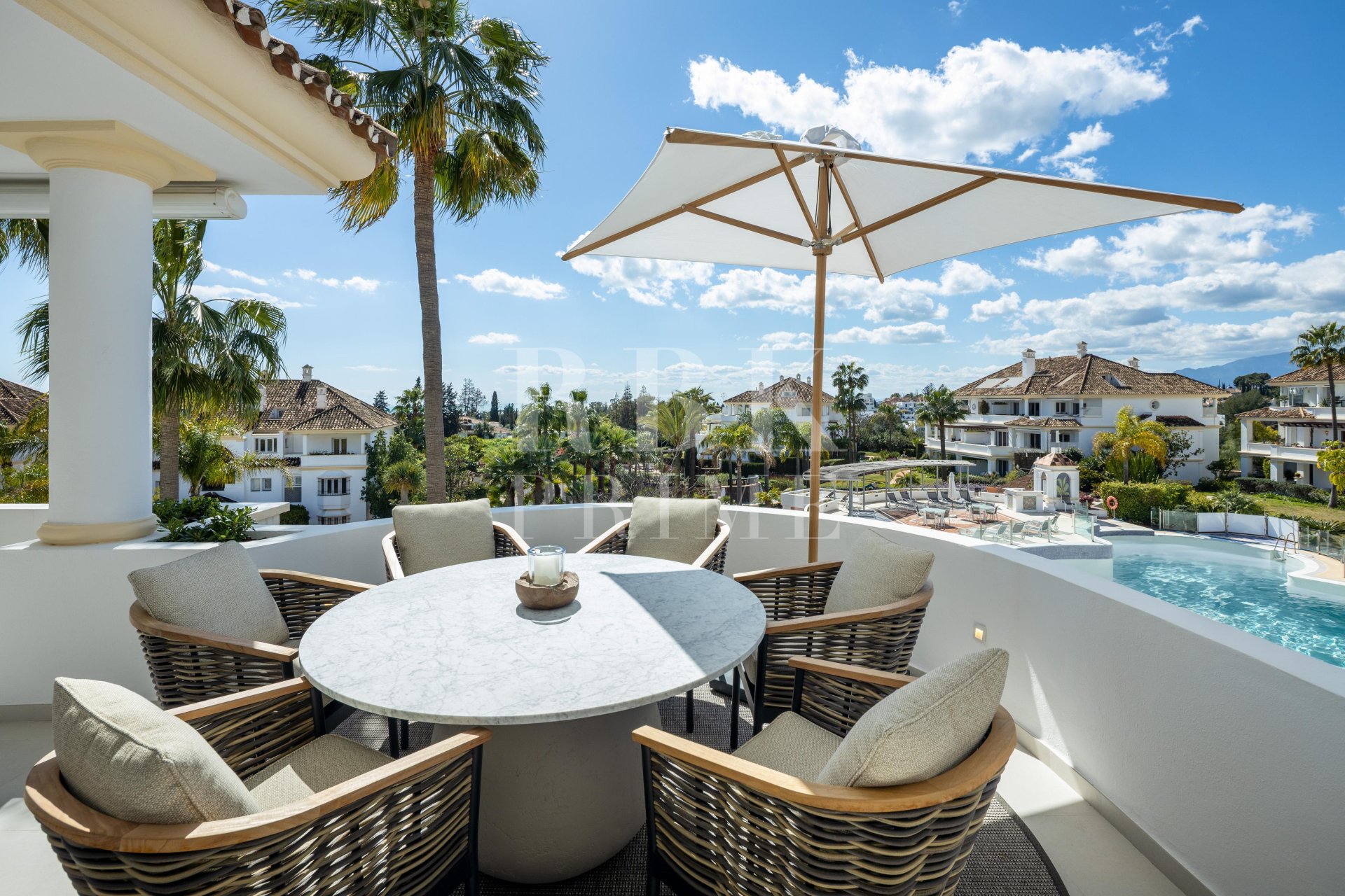 Resale - apartment -
Marbella