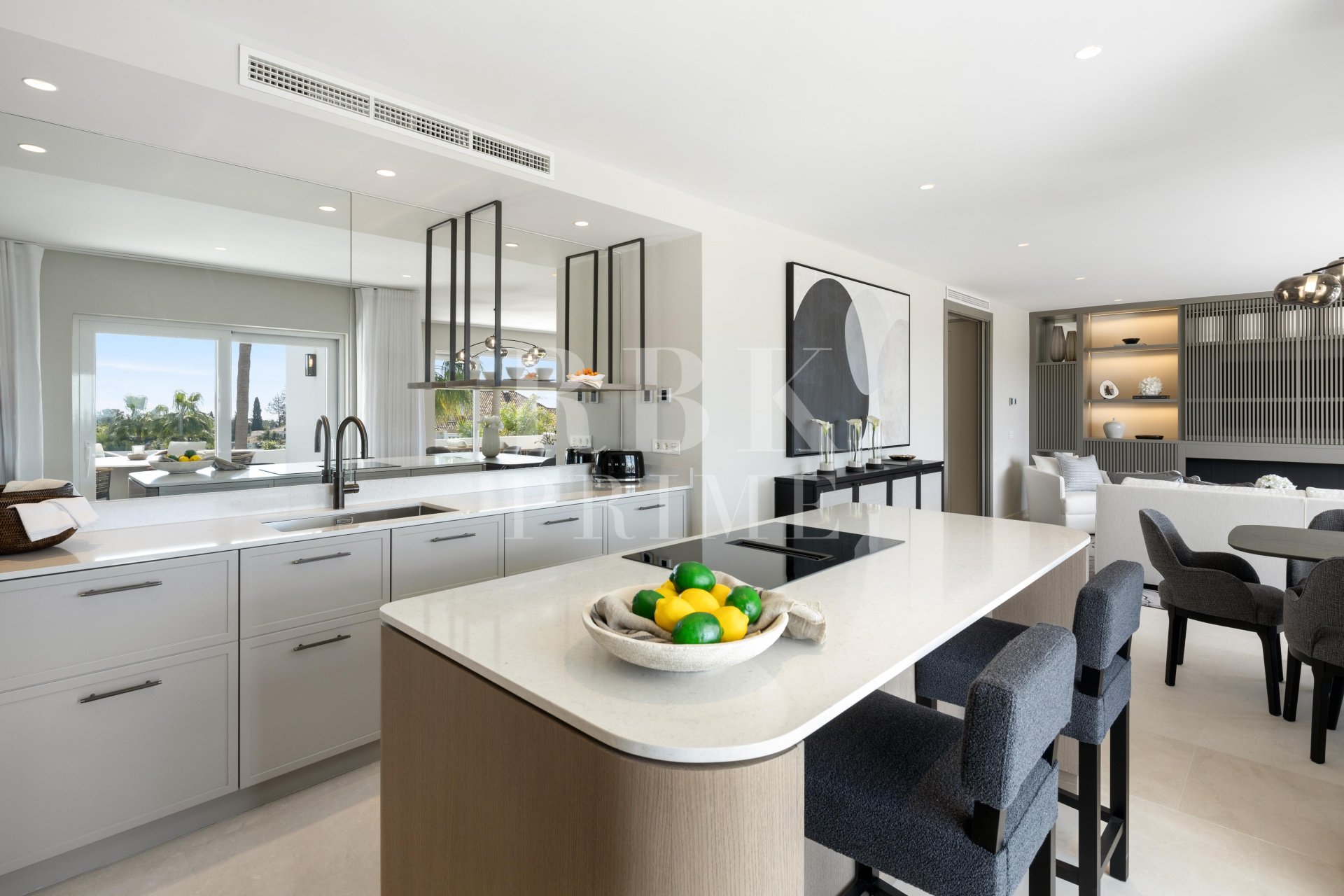 Resale - apartment -
Marbella