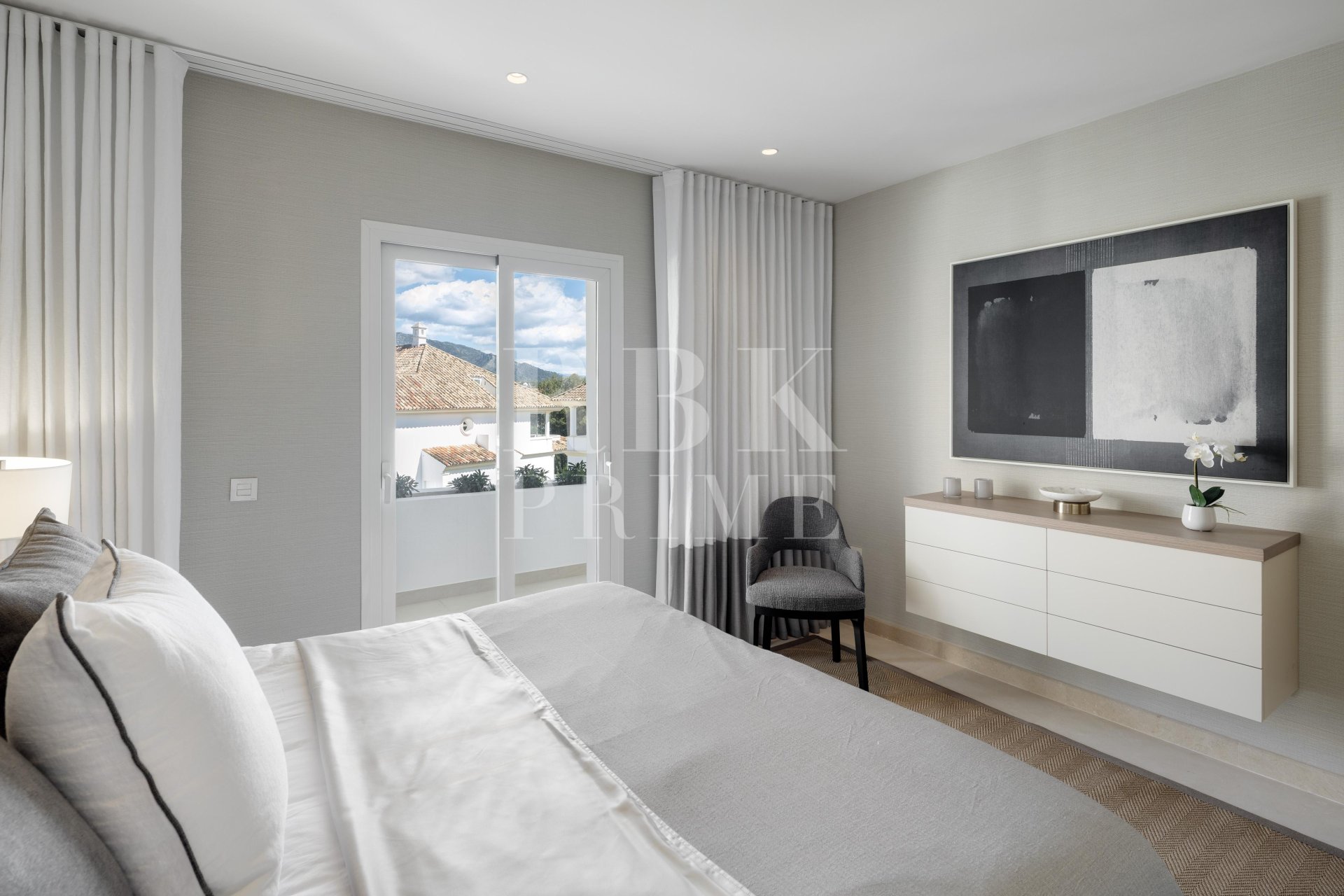 Resale - apartment -
Marbella