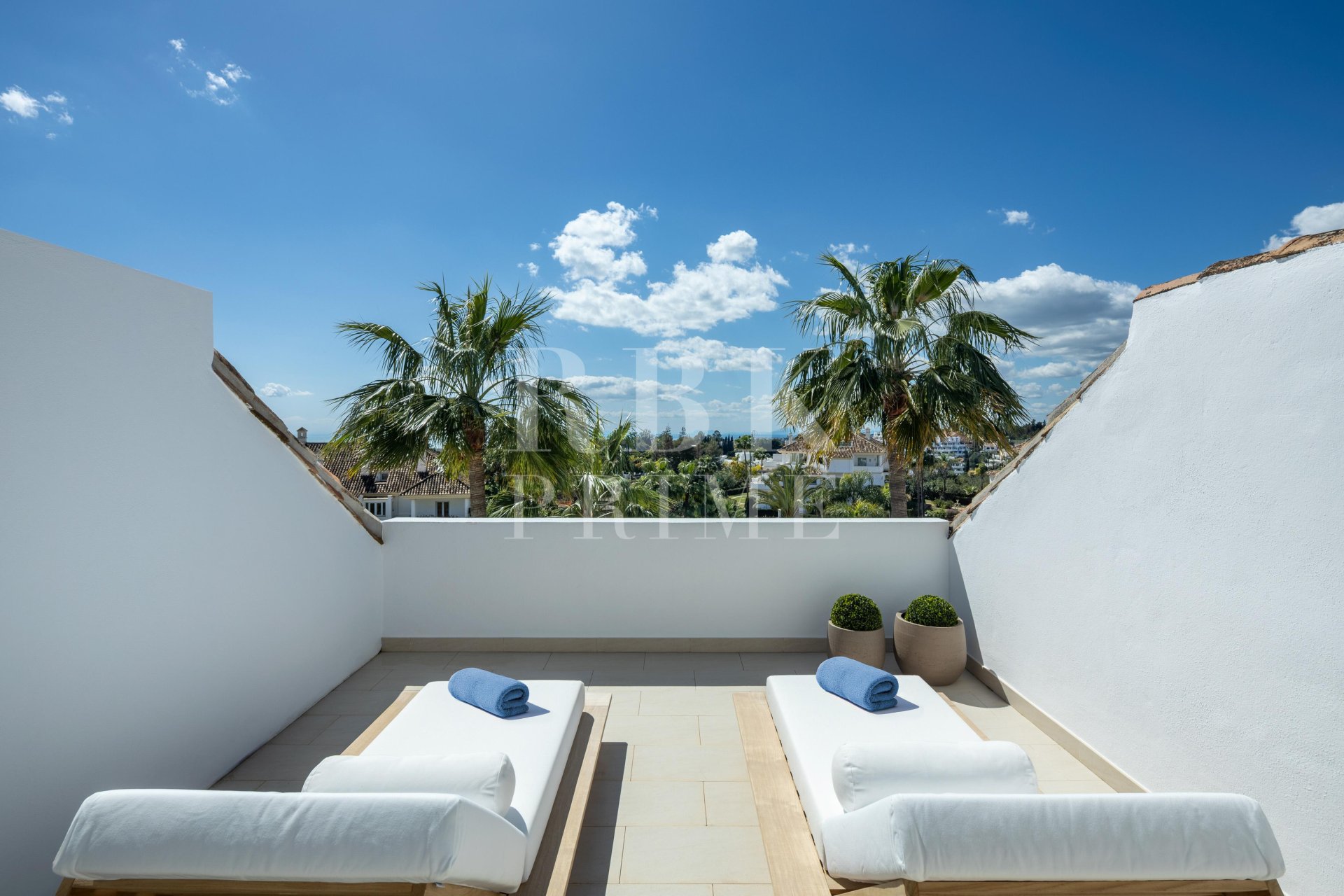 Resale - apartment -
Marbella