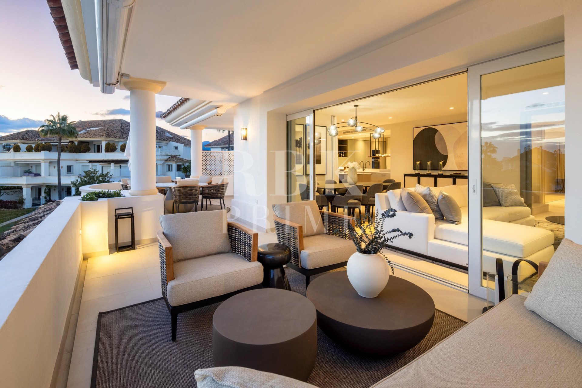 Resale - apartment -
Marbella
