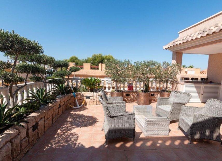Resale - apartment -
Orihuela Costa - Los Dolses