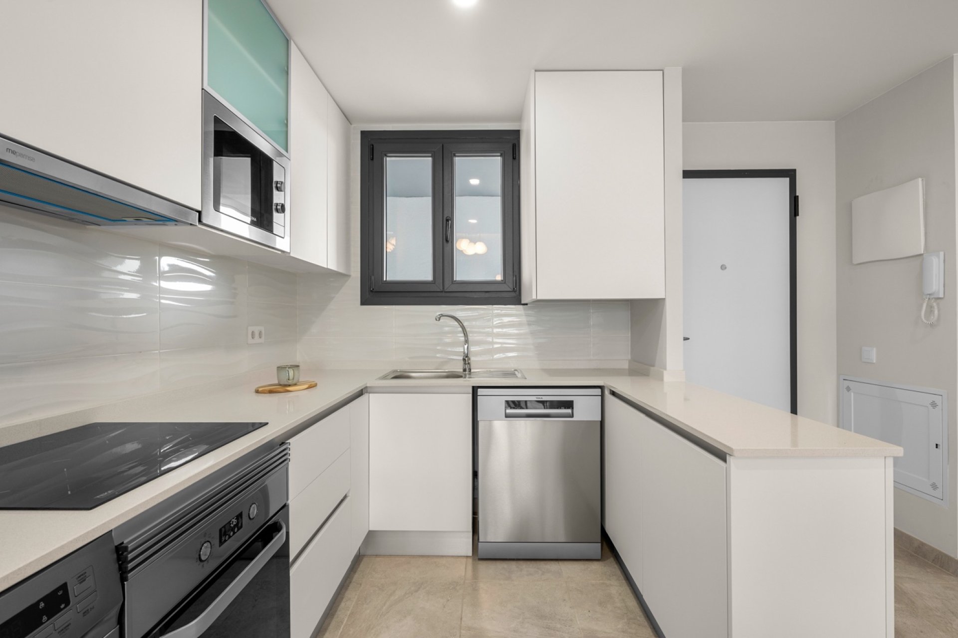 Resale - apartment -
Orihuela Costa - Los Dolses