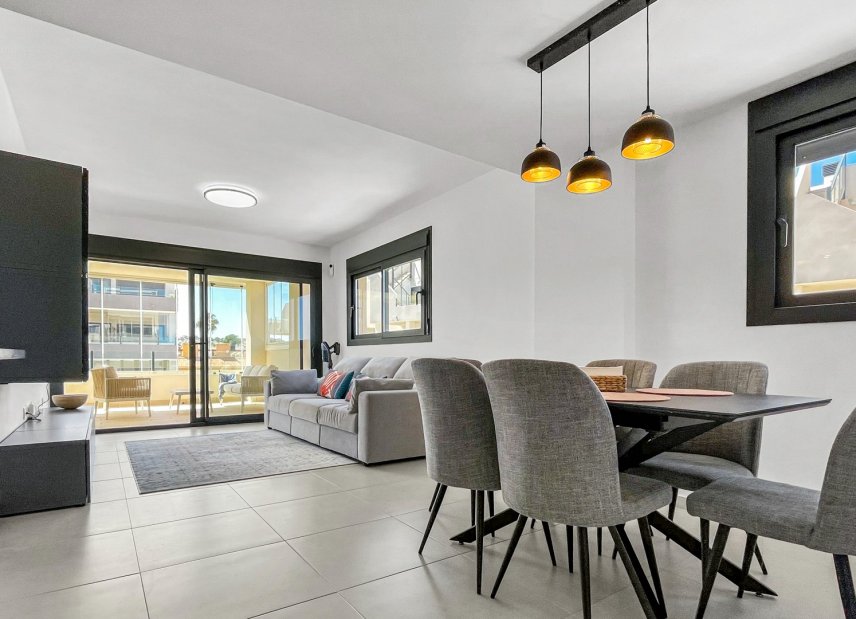 Resale - apartment -
Orihuela Costa - Los Dolses