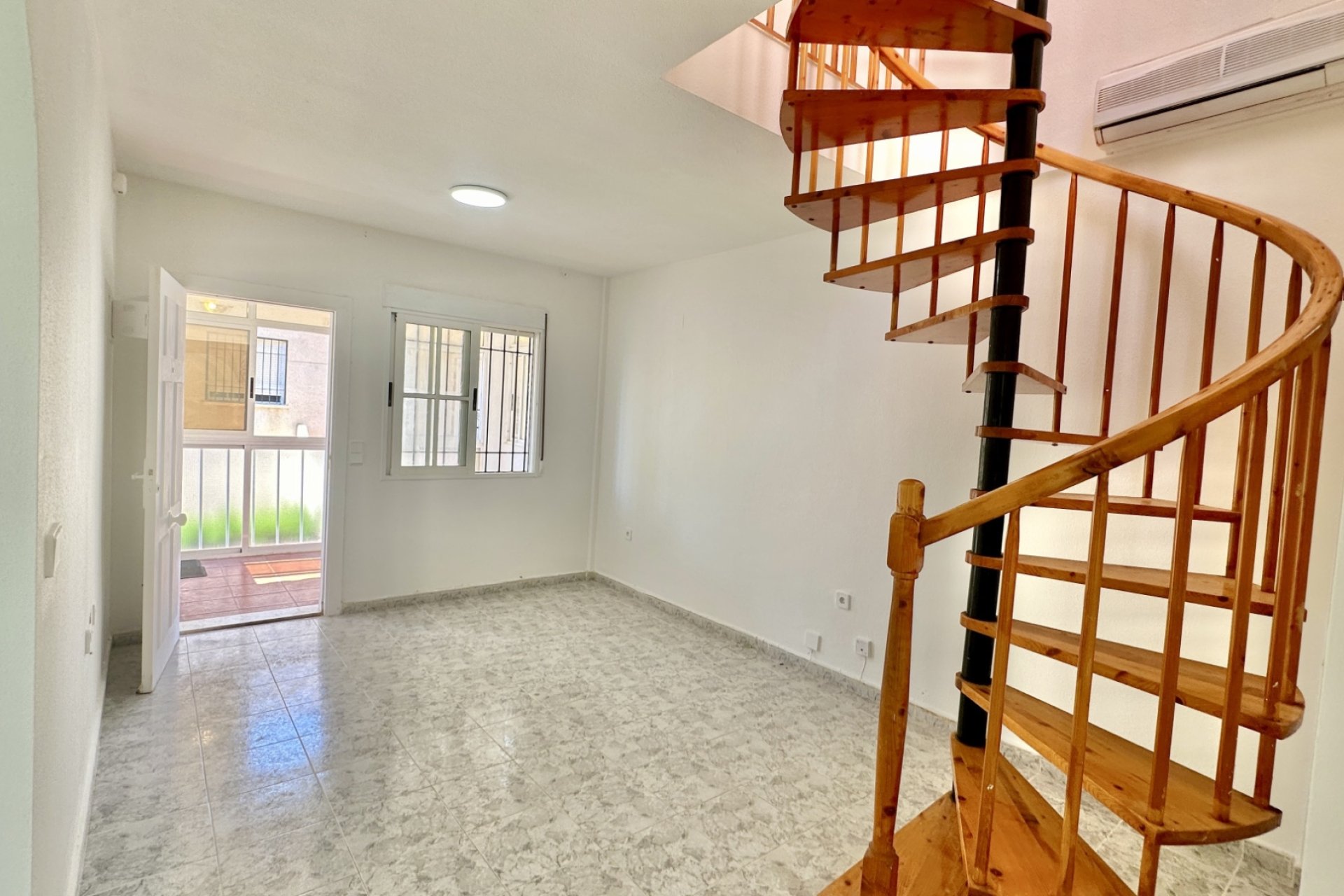 Resale - apartment -
Orihuela Costa - Playa Flamenca