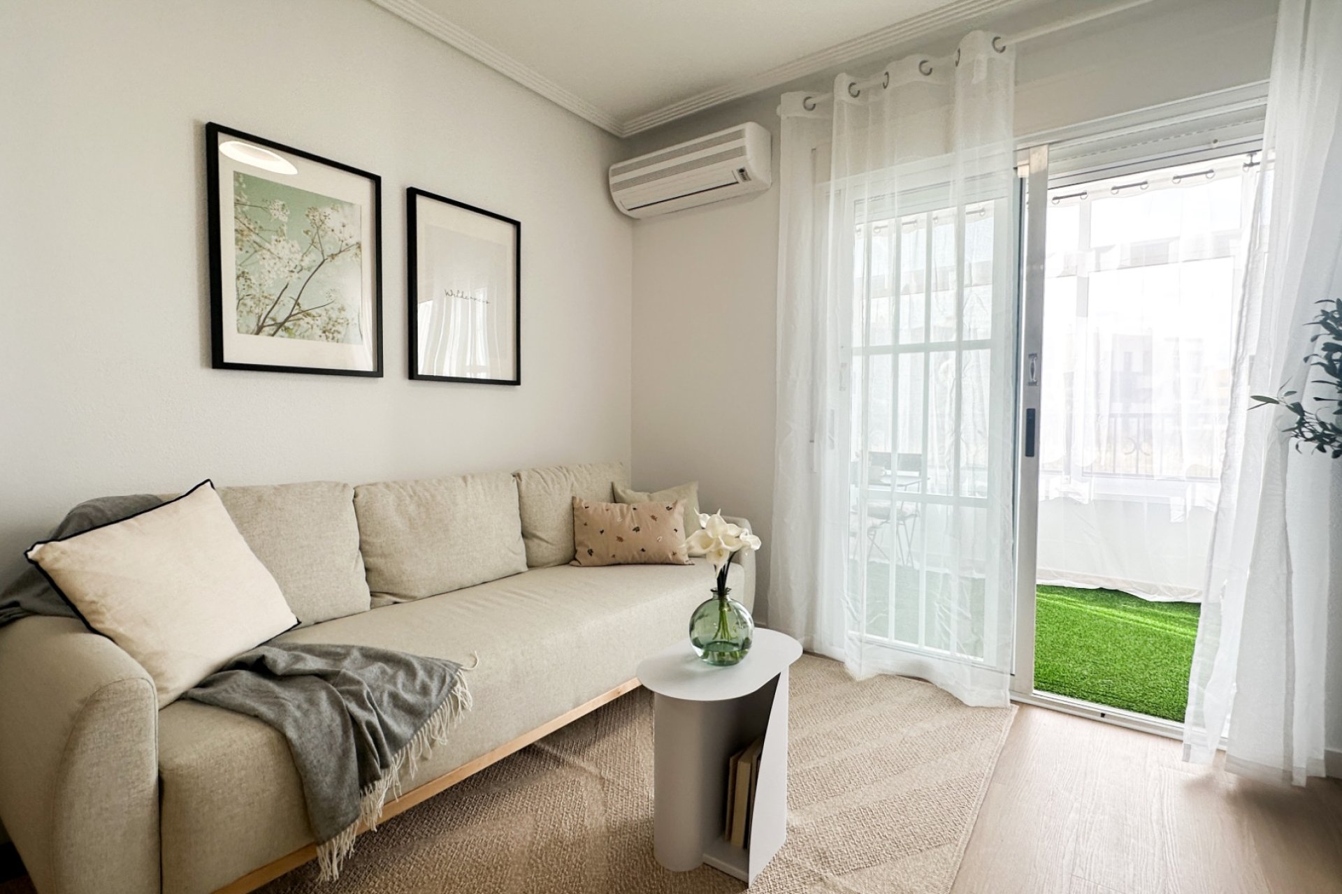 Resale - apartment -
Orihuela Costa - Playa Flamenca