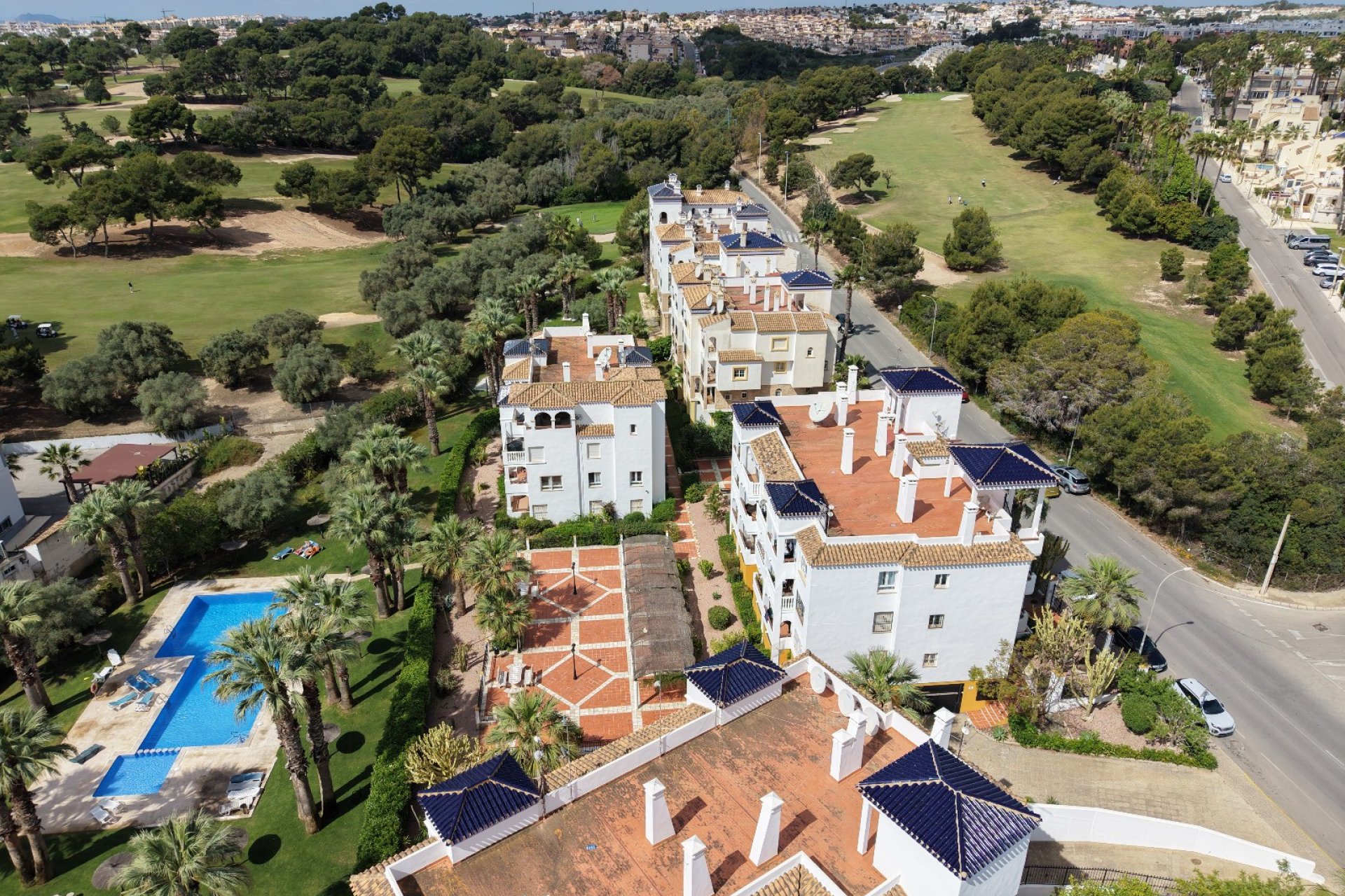 Resale - apartment -
Orihuela Costa - Villamartín