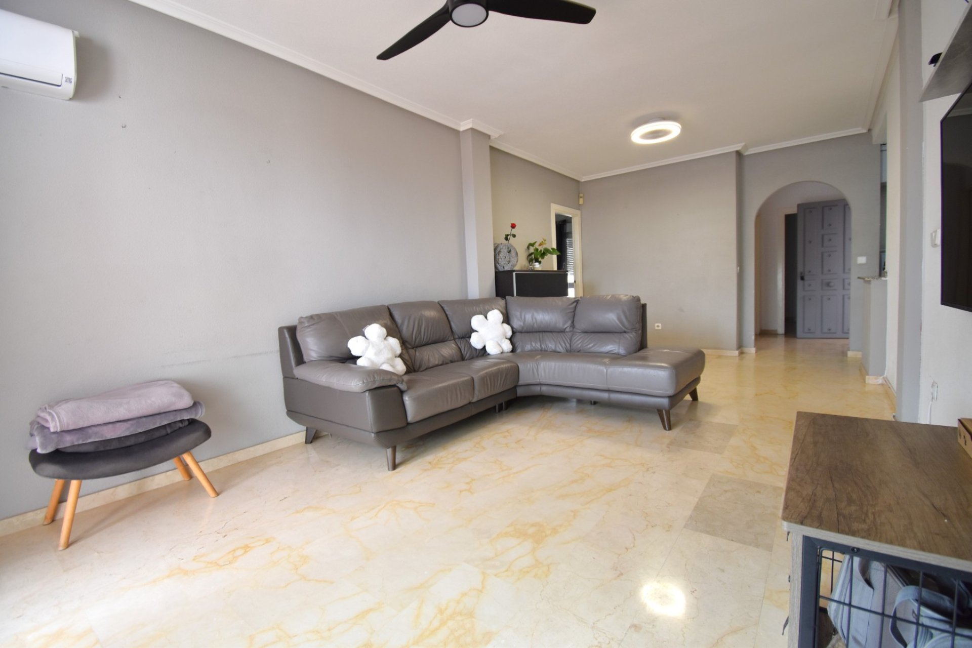 Resale - apartment -
Orihuela Costa - Villamartín
