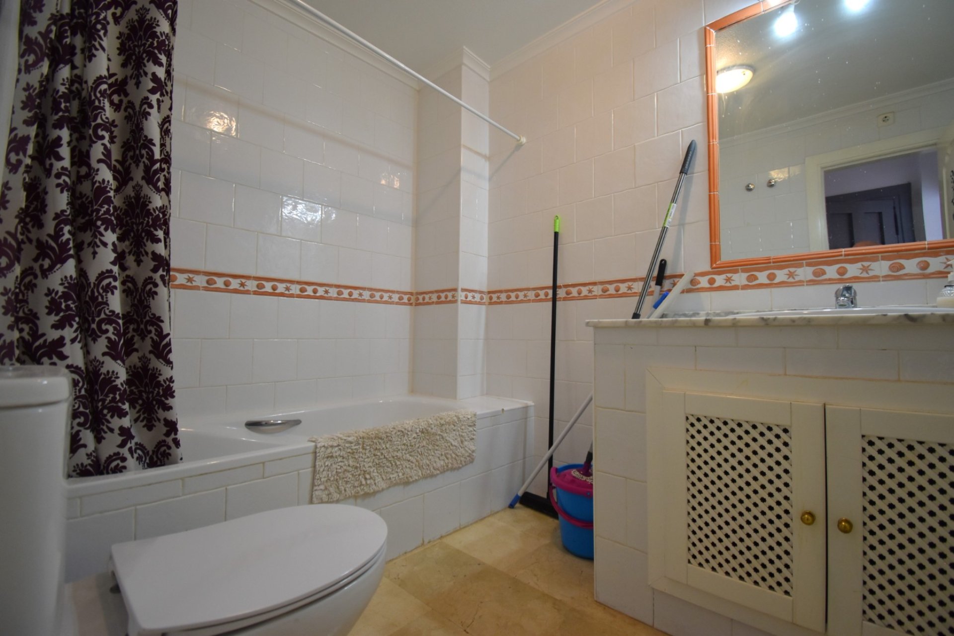 Resale - apartment -
Orihuela Costa - Villamartín